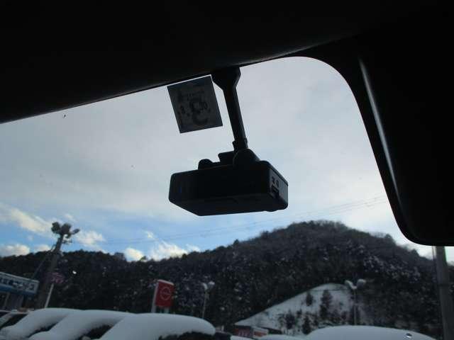 ルークス ６６０　ハイウェイスターＸ　アラウンドビューモニター・ドライブレコー　誤発進抑制装置　アラウンドビュモニター　左右パワースライドドア　ＡＷ　ＳＲＳ　キーフリーシステム　ドライブレコーダ　地デジ　車線逸脱防止　ハイビームアシスト（12枚目）