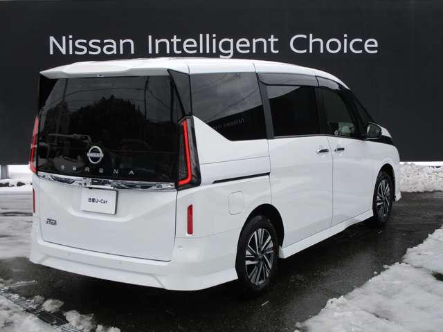 セレナ ２．０　ハイウェイスターＶ　アラウンドビューモニター・ドライブレコー　地上デジタル　ＬＫＡ　追従クルーズ　アイドリングＳ　スマートキー＆プッシュスタート　両側自動ドア　３列シート　Ｂカメラ　ＥＴＣ装備　ドラレコ　エアコン　ＡＢＳ（2枚目）