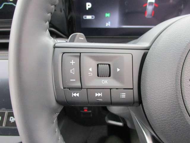 セレナ ２．０　ハイウェイスターＶ　アラウンドビューモニター・ドライブレコー　地上デジタル　ＬＫＡ　追従クルーズ　アイドリングＳ　スマートキー＆プッシュスタート　両側自動ドア　３列シート　Ｂカメラ　ＥＴＣ装備　ドラレコ　エアコン　ＡＢＳ（7枚目）