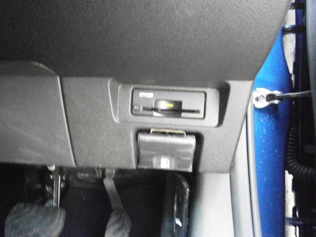 ノート 1.2 X FOUR 4WD ドラレコ・ETC・プロパイロット エアB PW インテリジェントキ- 4WD ETC ドラレコ バックカメラ アイドリングストップ ABS 盗難防止システム オートエアコン サイドエアバッグ 元試乗車 メモリーナビ ナビ&TV(7枚目)