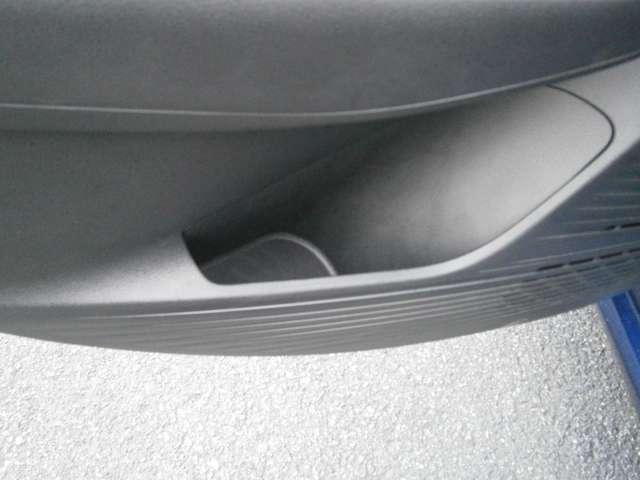 ノート 1.2 X FOUR 4WD ドラレコ・ETC・プロパイロット エアB PW インテリジェントキ- 4WD ETC ドラレコ バックカメラ アイドリングストップ ABS 盗難防止システム オートエアコン サイドエアバッグ 元試乗車 メモリーナビ ナビ&TV(19枚目)