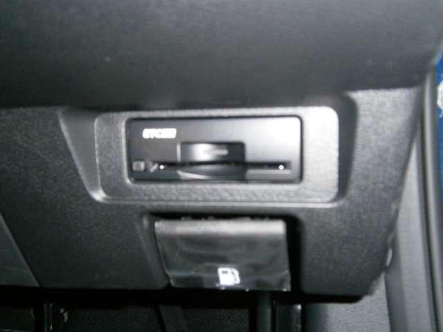 オーラ 1.2 G FOUR 4WD ドラレコ・プロパイロット・ETC エマブレ 全周囲 LDW アダプティブクルーズ 盗難防止システム オートエアコン スマートキー バックカメラ LEDライト アルミホイール 4WD ETC車載器 ナビTV メモリーナビ ABS(4枚目)