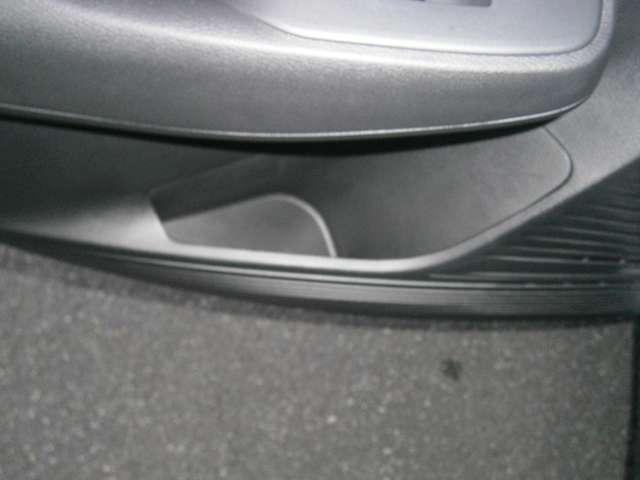 オーラ 1.2 G FOUR 4WD ドラレコ・プロパイロット・ETC エマブレ 全周囲 LDW アダプティブクルーズ 盗難防止システム オートエアコン スマートキー バックカメラ LEDライト アルミホイール 4WD ETC車載器 ナビTV メモリーナビ ABS(11枚目)