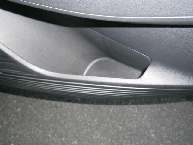 オーラ 1.2 G FOUR 4WD ドラレコ・プロパイロット・ETC エマブレ 全周囲 LDW アダプティブクルーズ 盗難防止システム オートエアコン スマートキー バックカメラ LEDライト アルミホイール 4WD ETC車載器 ナビTV メモリーナビ ABS(12枚目)