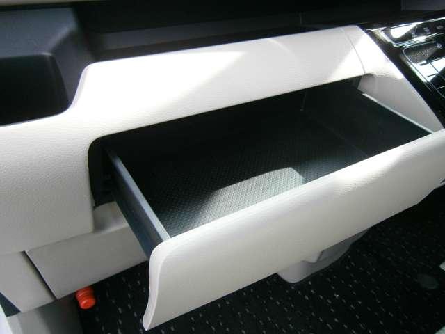 ルークス ６６０　Ｘ　４ＷＤ　ＥＴＣ・アラウンドビューモニター　エマブレ　全方位モニター　ワンオーナー　アルミホイール　４ＷＤ　ＥＴＣ　アイドリングストップ　スマートキー　キーレス　オートエアコン　運転席エアバック　バックカメラ　パワーウィンドウ（14枚目）