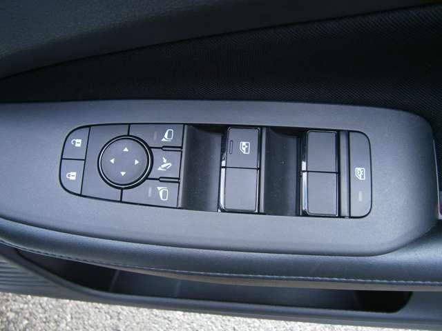 ノート １．２　Ｘ　ドラレコ・ＥＴＣ・プロパイロット　リアカメラ　衝突被害軽減ブレ－キ　全方位カメラ　ＥＴＣ付　アルミ　ＬＥＤヘッドライト　レーダークルーズ　レーンアシスト　インテリジェントキー　ドラレコ　アイドリングストップ　盗難防止システム　ＴＶナビ（6枚目）