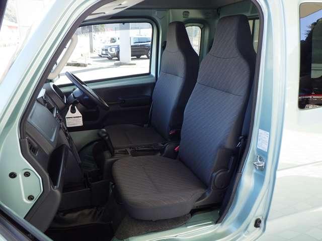 スーパーキャリイ X CDプレーヤー 衝突被害軽減ブレーキ 4WD パワーウィンドウ キーレスエントリー エアコン フォグランプ リヤゲートチェーン 運転席助手席エアバック ABS(10枚目)