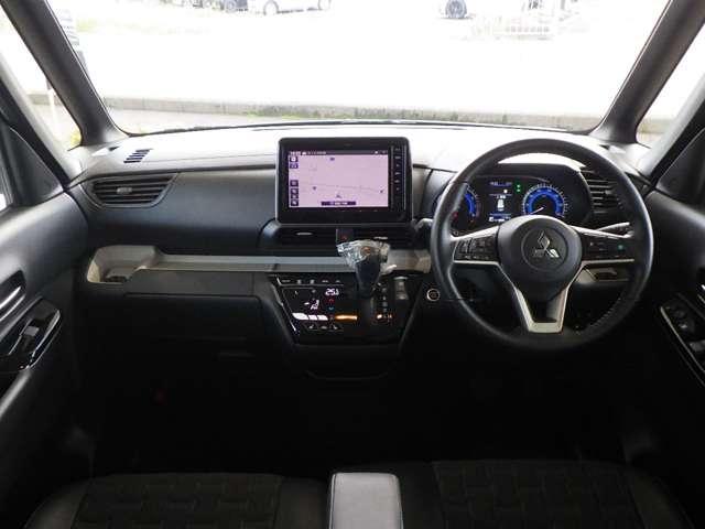 デリカミニ G プレミアム 元試乗車 メモリーナビ 全方位モニター ETC2.0 マイパイロット 衝突被害軽減ブレーキ 踏み間違い防止装置 パーキングセンサー 両側電動スライドドア デジタルルームミラー シートヒーター(12枚目)