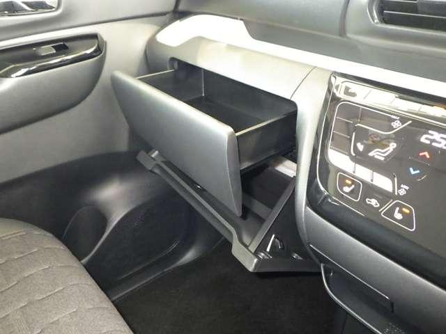 デリカミニ G プレミアム 元試乗車 メモリーナビ 全方位モニター ETC2.0 マイパイロット 衝突被害軽減ブレーキ 踏み間違い防止装置 パーキングセンサー 両側電動スライドドア デジタルルームミラー シートヒーター(41枚目)