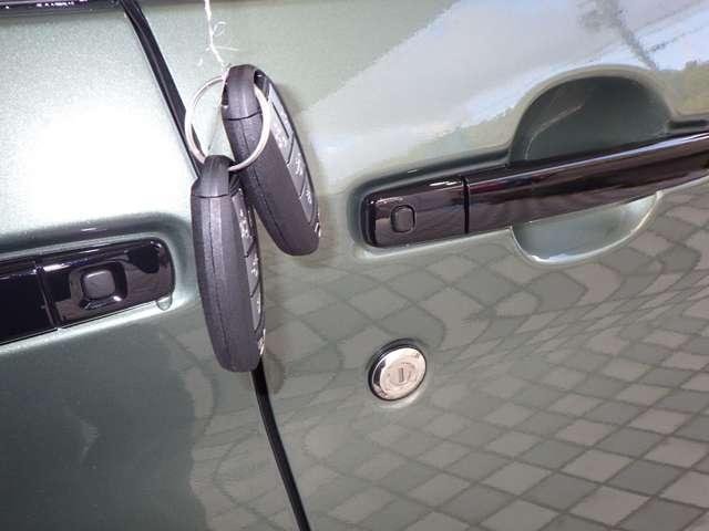 デリカミニ G プレミアム 元試乗車 メモリーナビ 全方位モニター ETC2.0 マイパイロット 衝突被害軽減ブレーキ 踏み間違い防止装置 パーキングセンサー 両側電動スライドドア デジタルルームミラー シートヒーター(49枚目)