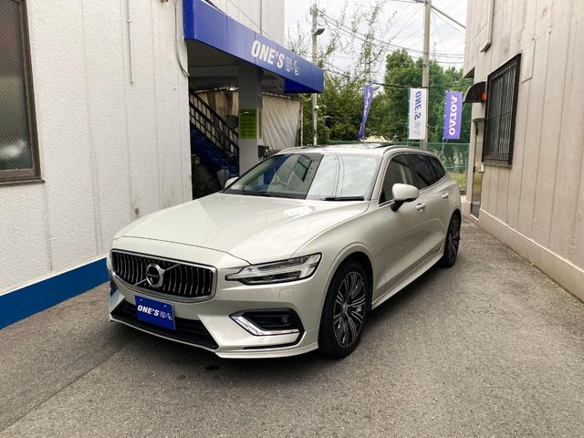 V60 T5 インスクリプション スタイリングPKG パノラマガラスサンルーフ(2枚目)