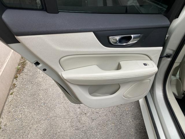 V60 T5 インスクリプション スタイリングPKG パノラマガラスサンルーフ(23枚目)