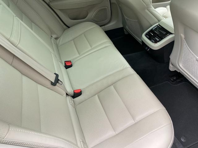 V60 T5 インスクリプション スタイリングPKG パノラマガラスサンルーフ(26枚目)