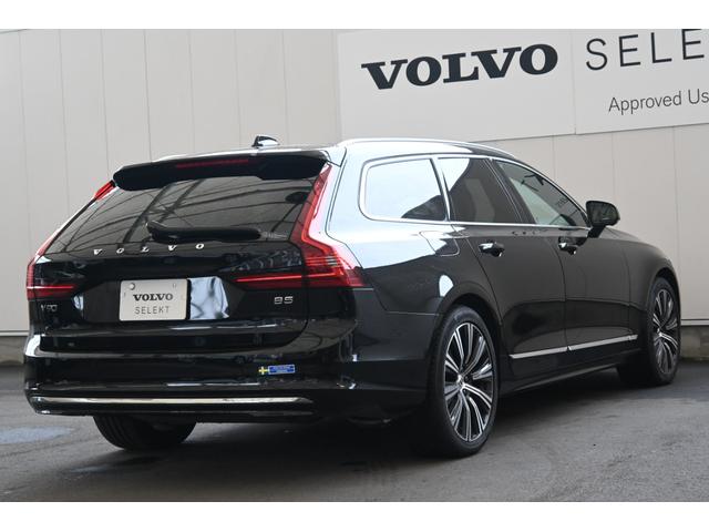 Ｖ９０ アルティメット　Ｂ５　弊社デモカー　Ｇｏｏｇｌｅ搭載　パノラマサンルーフ　茶革シート　ハーマンカードン　シートベンチレーション　シートヒーター　令和９年９月新車保証（6枚目）