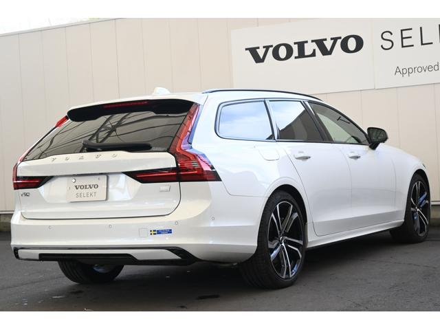 Ｖ９０ リチャージアルティメトＴ８ＡＷＤプラグインハイブリド　弊社デモカー　パノラマサンルーフ　Ｂ＆Ｗプレミアムサウンド　電子制御リア・エアサスペンション　新車保証継承お渡し（令和１０年５月迄）（6枚目）