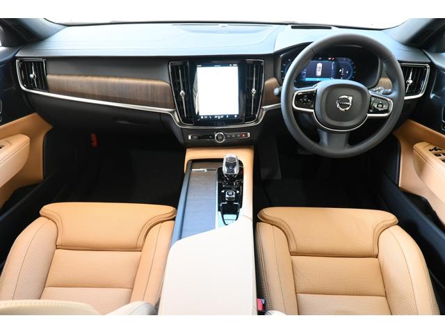 Ｖ９０ アルティメット　Ｂ５　登録済未使用車　パノラマサンルーフ　Ｇｏｏｇｌｅ搭載　茶革シート　シートヒーター　シートベンチレーション　令和１０年１２月保証（11枚目）