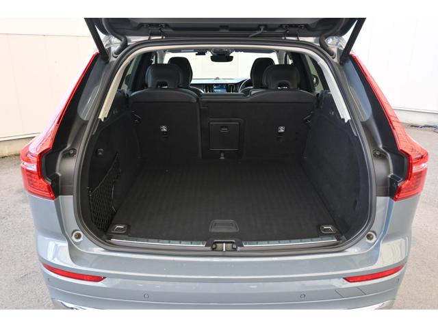 ＸＣ６０ アルティメット　Ｂ５　ＡＷＤ　認定中古車　ワンオーナー　Ｇｏｏｇｌｅ搭載　パノラマサンルーフ　Ｂ＆Ｗプレミアムサウンド　黒革シート　シートベンチレーション　令和９年１２月保証（35枚目）