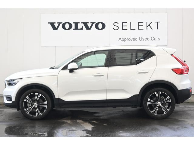 ＸＣ４０ Ｂ４　ＡＷＤ　インスクリプション　認定中古車　ワンオーナー　白革シート　３６０°ビューカメラ　シートヒーター　ステアリングヒーター　令和８年９月新車保証（7枚目）