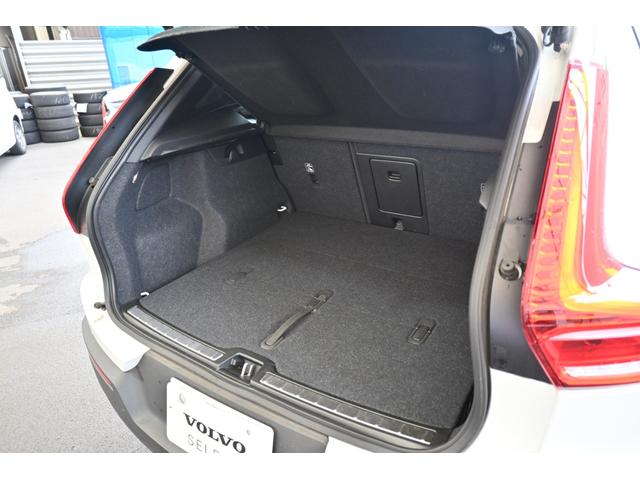 ＸＣ４０ Ｂ４　ＡＷＤ　インスクリプション　認定中古車　ワンオーナー　白革シート　３６０°ビューカメラ　シートヒーター　ステアリングヒーター　令和８年９月新車保証（34枚目）