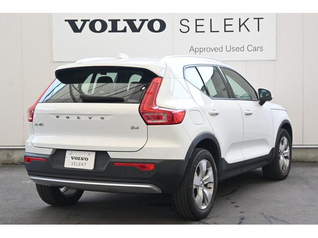 ＸＣ４０ Ｂ４　モメンタム　認定中古車　ワンオーナー　シートヒーター　ステアリングヒーター　社外ドラレコ（前後）　３６０°ビューカメラ　令和８年９月迄新車保証（9枚目）