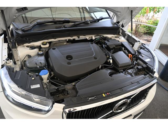 ＸＣ４０ Ｂ４　モメンタム　認定中古車　ワンオーナー　シートヒーター　ステアリングヒーター　社外ドラレコ（前後）　３６０°ビューカメラ　令和８年９月迄新車保証（36枚目）