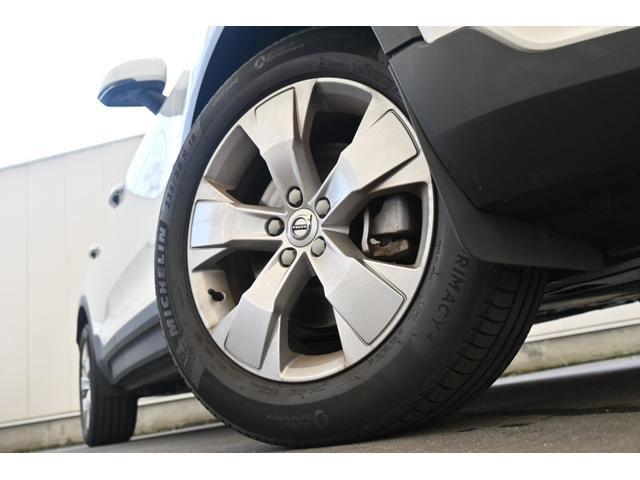 ＸＣ４０ Ｂ４　モメンタム　認定中古車　ワンオーナー　シートヒーター　ステアリングヒーター　社外ドラレコ（前後）　３６０°ビューカメラ　令和８年９月迄新車保証（37枚目）