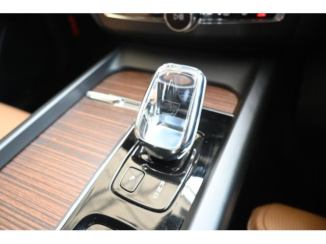 ＸＣ６０ Ｂ５　ＡＷＤ　インスクリプション　認定中古車　Ｇｏｏｇｌｅ搭載　茶革シート　ハーマンカードン　シートヒーター　シートベンチレエーション　ステアリングヒーター　令和９年６月新車保証（28枚目）