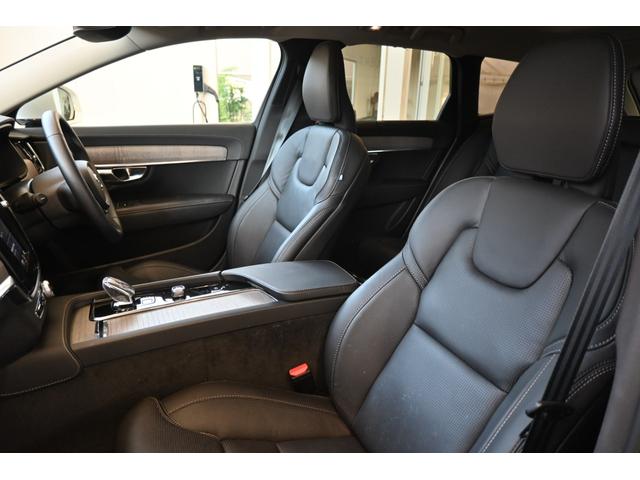 Ｖ９０ アルティメット　Ｂ５　認定中古車　ワンオーナー　パノラマサンルーフ　黒革シート　ハーマンカードン　シートヒーター　シートベンチレーション　令和９年９月新車保証（12枚目）