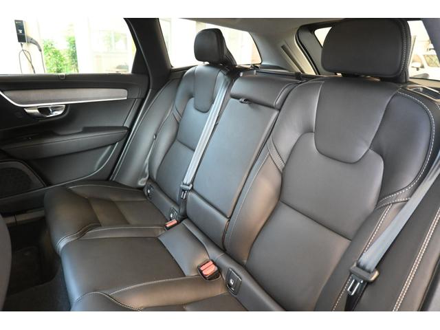 Ｖ９０ アルティメット　Ｂ５　認定中古車　ワンオーナー　パノラマサンルーフ　黒革シート　ハーマンカードン　シートヒーター　シートベンチレーション　令和９年９月新車保証（13枚目）