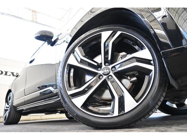 ＸＣ９０ リチャージアルテメットＴ８ＡＷＤプラグインハイブリド　パノラマ・ガラスルーフ　　本革シート　　　Ｂ＆Ｗプレミアムサウンドシステム（サブウーファー付）　　電子制御エア・サスペンション　ＦＯＵＲ－Ｃ　パークアシスト・パイロット　ピクセルＬＥＤヘッドライト（11枚目）