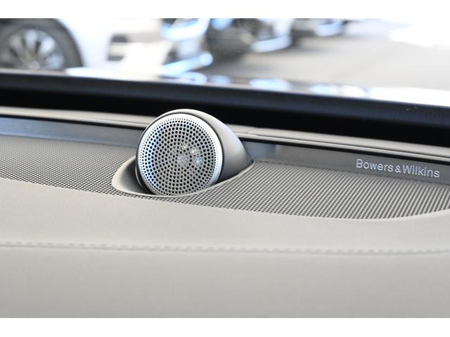 ＸＣ９０ リチャージアルテメットＴ８ＡＷＤプラグインハイブリド　パノラマ・ガラスルーフ　　本革シート　　　Ｂ＆Ｗプレミアムサウンドシステム（サブウーファー付）　　電子制御エア・サスペンション　ＦＯＵＲ－Ｃ　パークアシスト・パイロット　ピクセルＬＥＤヘッドライト（16枚目）