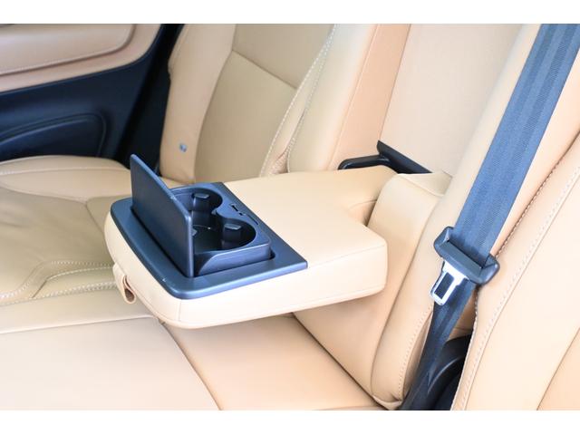 ＸＣ９０ リチャージアルテメットＴ８ＡＷＤプラグインハイブリド　パノラマ・ガラスルーフ　　本革シート　　　Ｂ＆Ｗプレミアムサウンドシステム（サブウーファー付）　　電子制御エア・サスペンション　ＦＯＵＲ－Ｃ　パークアシスト・パイロット　ピクセルＬＥＤヘッドライト（32枚目）