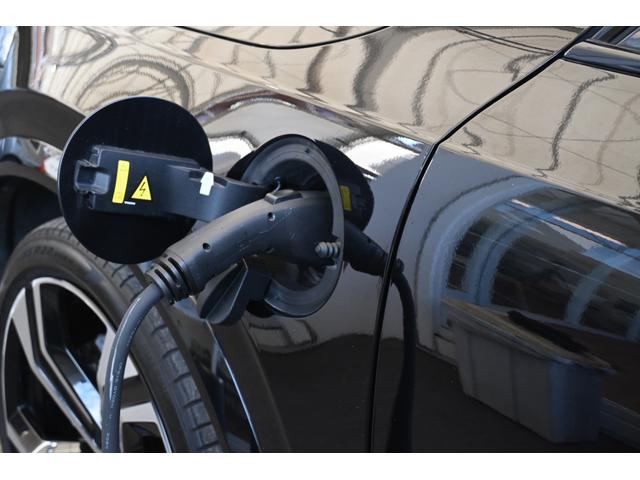 ＸＣ９０ リチャージアルテメットＴ８ＡＷＤプラグインハイブリド　パノラマ・ガラスルーフ　　本革シート　　　Ｂ＆Ｗプレミアムサウンドシステム（サブウーファー付）　　電子制御エア・サスペンション　ＦＯＵＲ－Ｃ　パークアシスト・パイロット　ピクセルＬＥＤヘッドライト（43枚目）