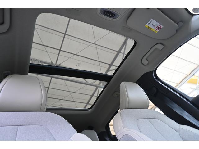 XC40 T4 モメンタム パノラマサンルーフ サンダーグレー/ホワイトルーフ(現在設定なし) パワーバックドア メーカー装着ナビ/TV 360°ビューカメラ アップルカープレイ対応 アダプティブクルーズコントロール(12枚目)