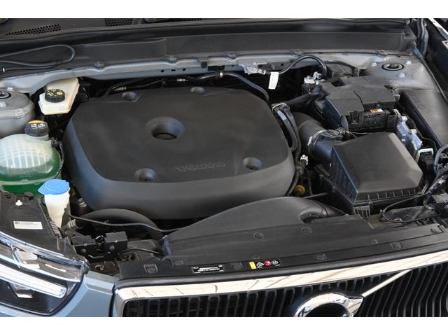 XC40 T4 モメンタム パノラマサンルーフ サンダーグレー/ホワイトルーフ(現在設定なし) パワーバックドア メーカー装着ナビ/TV 360°ビューカメラ アップルカープレイ対応 アダプティブクルーズコントロール(37枚目)