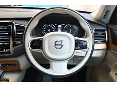 ＸＣ９０ Ｄ５　ＡＷＤ　インスクリプション　パノラマサンルーフ　白革シート 0702080A30250604W003 2