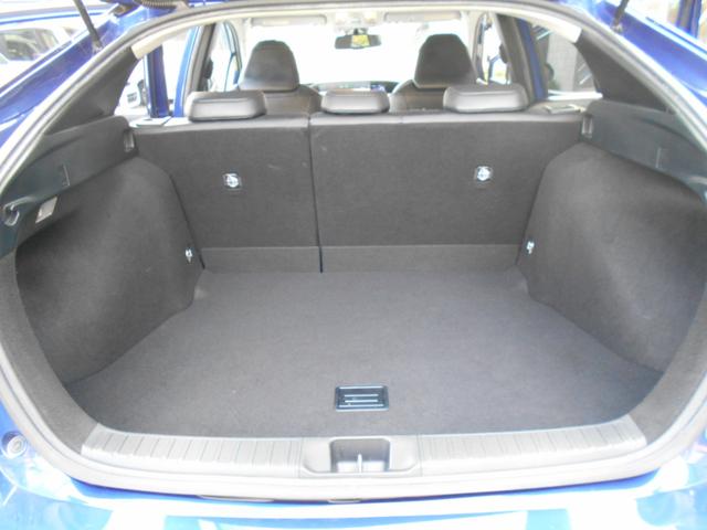 プリウス Aツーリングセレクション 1年保証/禁煙車/黒革シート/純正9型ナビ/地デジ/バックカメラ/シートヒーター/衝突軽減/レーダークルーズコントロール/LEDヘッドライト/(12枚目)