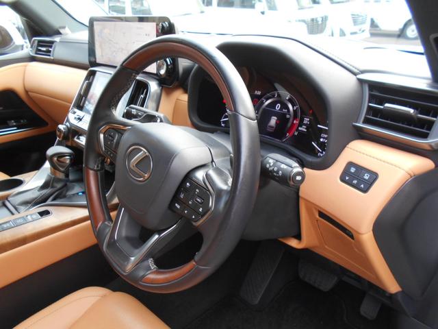 ＬＸ ＬＸ６００　禁煙車　モデリスタフルエアロ　　マークレビンソンサウンドＳ　ムーンルーフ　リヤシートエンターティメントシステム　パノラミックビューモニター　デジタルインナーミラー　社外セキュリティ（14枚目）