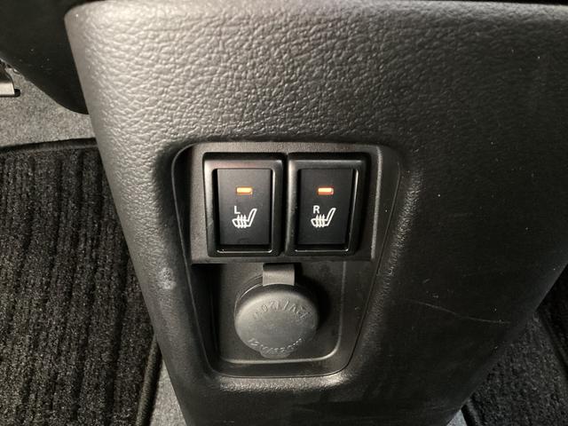 前席シートヒーター機能付きで寒い冬のシートも瞬時に温まります♪
