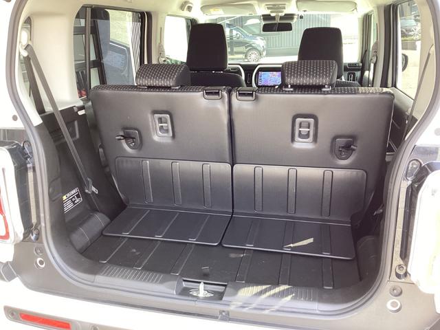 定員乗車の状態でも普段使いには十分なラゲッジスペースを確保しています！
