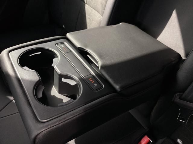 CX-5 2.2 XD フィールド ジャーニー ディーゼルターボ 4W ナビSDカード 360°ビュー ETC フルセグTVチューナー Bluetooth機能 USB接続端子 ワイヤレス充電Qi パドルシフト パワーシート シートヒーター ハンズフリーパワーリアゲート(37枚目)