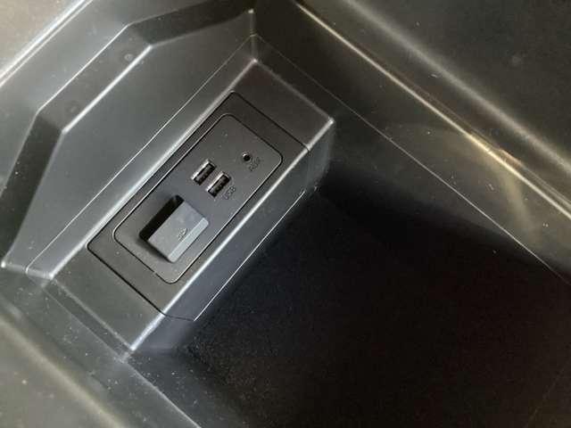 CX-8 2.2 XD Lパッケージ ディーゼルターボ ナビSDカード 360°ビュー ETC リアエンター フルセグTVチューナー CD DVDプレーヤー Bluetooth機能 USB接続端子 ドライブレコーダー パワーシート シートヒーター(12枚目)