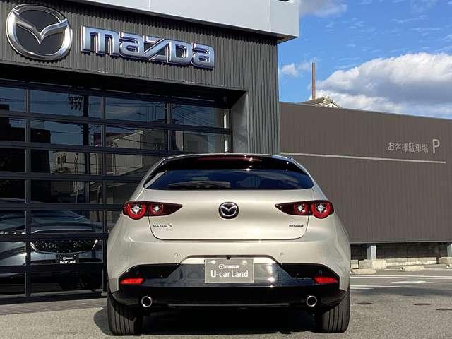 MAZDA3ファストバック 2.0 20S ツーリング 当社試乗車アップ車 ナビSDカード フルセグTVチューナー Bluetooth機能 USB接続端子 ワイヤレス充電Qi ETC 360°ビュー パワーシート シートヒータ パドルシフト Alexa機能(18枚目)