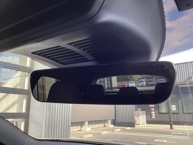 MAZDA3ファストバック 2.0 20S ツーリング 当社試乗車アップ車 ナビSDカード フルセグTVチューナー Bluetooth機能 USB接続端子 ワイヤレス充電Qi ETC 360°ビュー パワーシート シートヒータ パドルシフト Alexa機能(33枚目)