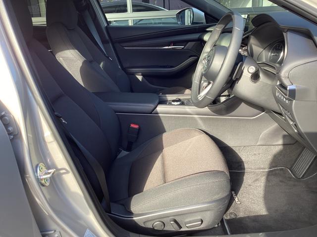 MAZDA3ファストバック 2.0 20S ツーリング 当社試乗車アップ車 ナビSDカード フルセグTVチューナー Bluetooth機能 USB接続端子 ワイヤレス充電Qi ETC 360°ビュー パワーシート シートヒータ パドルシフト Alexa機能(37枚目)