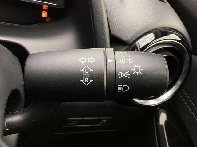 オートライトシステム　車外の明るさを感知し、自動でヘッドライトのＯＮ，ＯＦＦをコントロールします