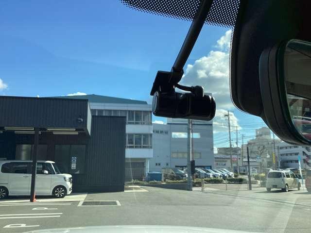 ＣＸ－６０ ３．３　ＸＤ　エクスクルーシブ　モード　ディーゼルターボ　４　ナビＳＤカード　３６０°ビュー　ＢＯＳＥ　フルセグＴＶチューナー　Ｂｌｕｅｔｏｏｔｈ　ＵＳＢ端子　ＥＴＣ　パドルシフト　パワーシート　シートヒータ　シートベンチレーション　ハンズフリーパワーリアゲート（16枚目）