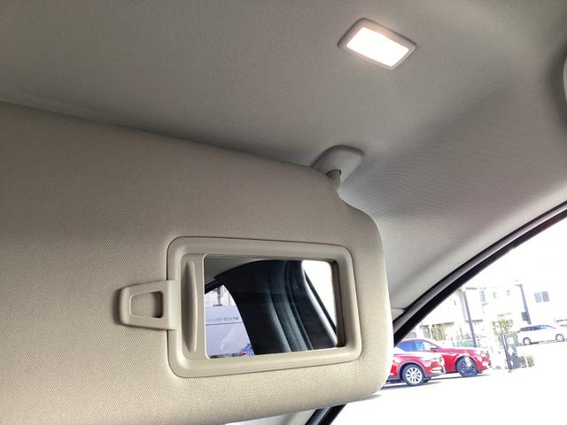 ���C�g�t���̃o�j�e�B�~���[�t���ł��B�g�����Ȃ݃`�F�b�N�₨���ϒ����ɕ֗��ł�