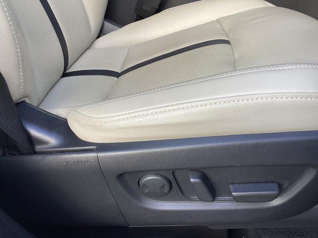 �p���[�V�[�g�ł҂����荇�����h���C�u�|�W�V�����ŉ^�]�􂢂ł������ʒu�ɍ��킹���郁�����[�@�\�t����V�[�g�q�[�^�[�@�\�t���Ŋ����~�̃V�[�g���u���ɉ��܂�܂���