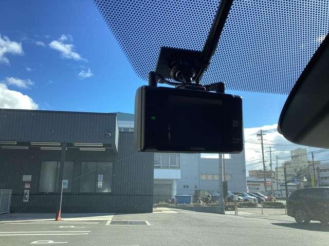 ���������Ă͂Ȃ�Ȃ��A�h���C�u���R�[�_�[�����ڍς݂ł��I������^�]���̗}���ɂ��Ȃ�܂����A������̎�������Ńo�b�`���m�F�ł��܂��I